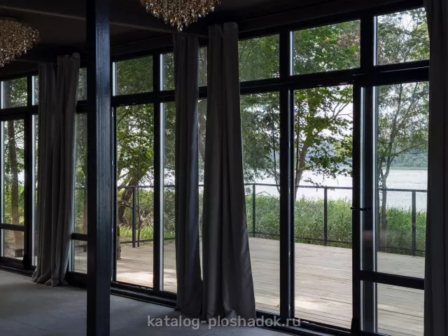Берег Желаний — Панорамный зал с террасой, летняя площадка, Москва — фото 6