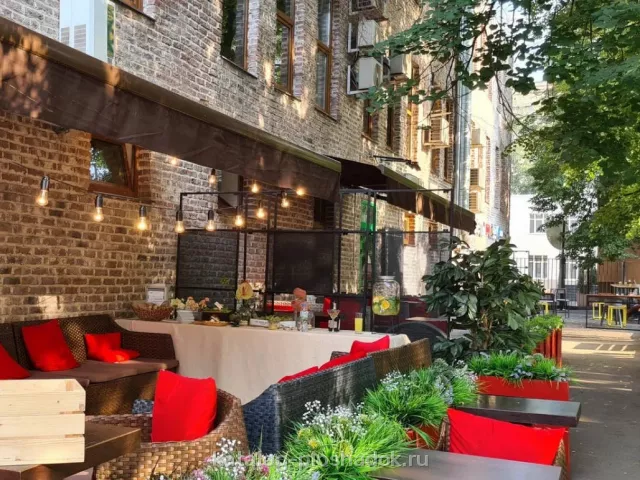 YA-cafe — Я-кафе 2, летняя площадка, Москва — фото 7