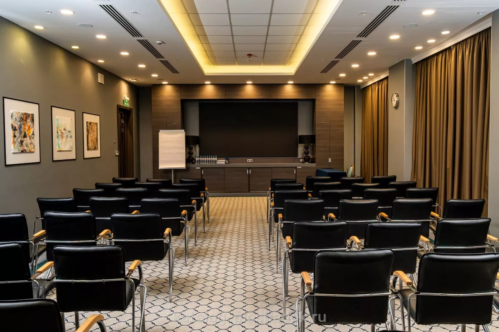 DoubleTree by Hilton — Silver Hall, конференц-зал, Тюмень
