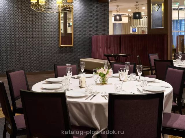 DoubleTree by Hilton — ресторан Emerald, банкетный зал, Тюмень