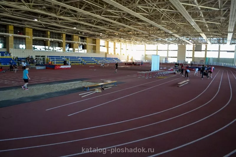 Легкоатлетический манеж, спортивная площадка, Тюмень