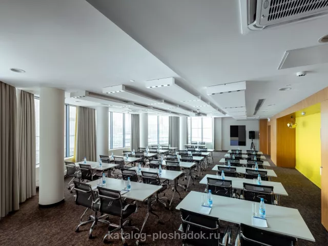 ibis Москва Киевская — Зал «Экспресс Махараджей», зал в отеле, Москва — фото 3