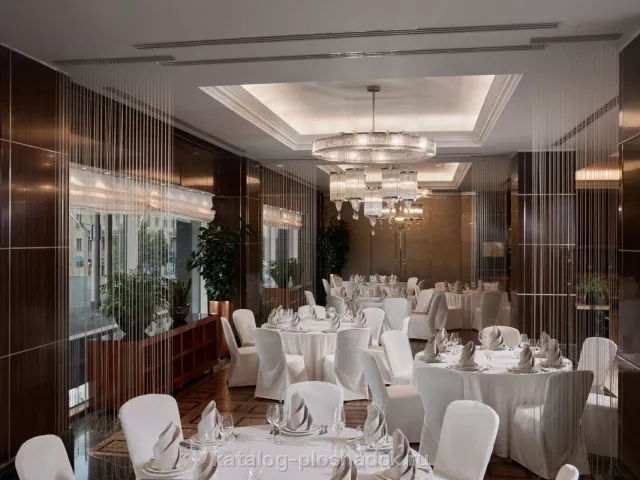 Hotel Continental (бывший InterContinental Москва Тверская) — Ресторан «Татлин», зал в отеле, Москва — фото 4