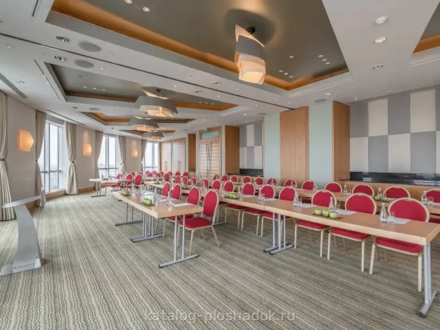 Swissôtel Красные Холмы Москва — Зал «Давос», зал в отеле, Москва — фото 7