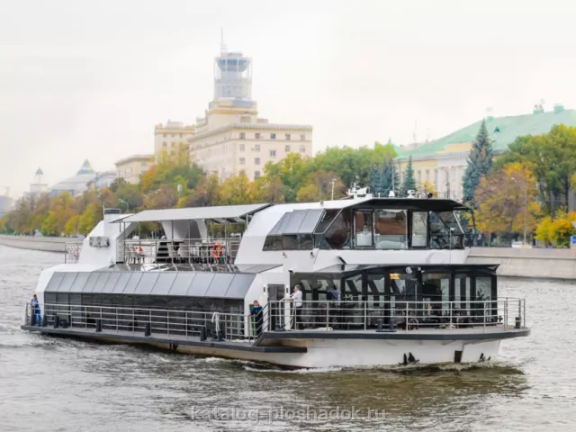 RED BOAT — Теплоход Жемчужина, Москва