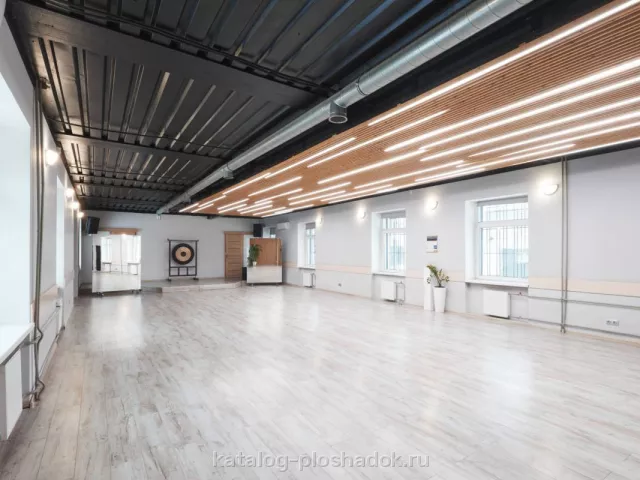 Студия Вершина — Зал 120 м², лофт, Москва