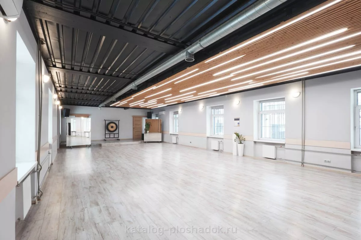 Студия Вершина — Зал 120 м², лофт, Москва